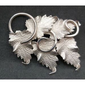 Vintage Judy Lee Brooch Silvertone Grape Leaves And Vines